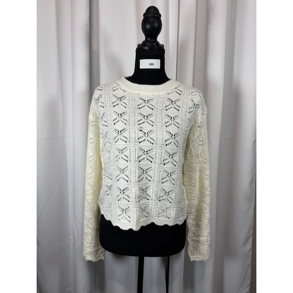 Moon & Madison Cream White Open Knit Pointelle Scalloped Hem Sweater Medium